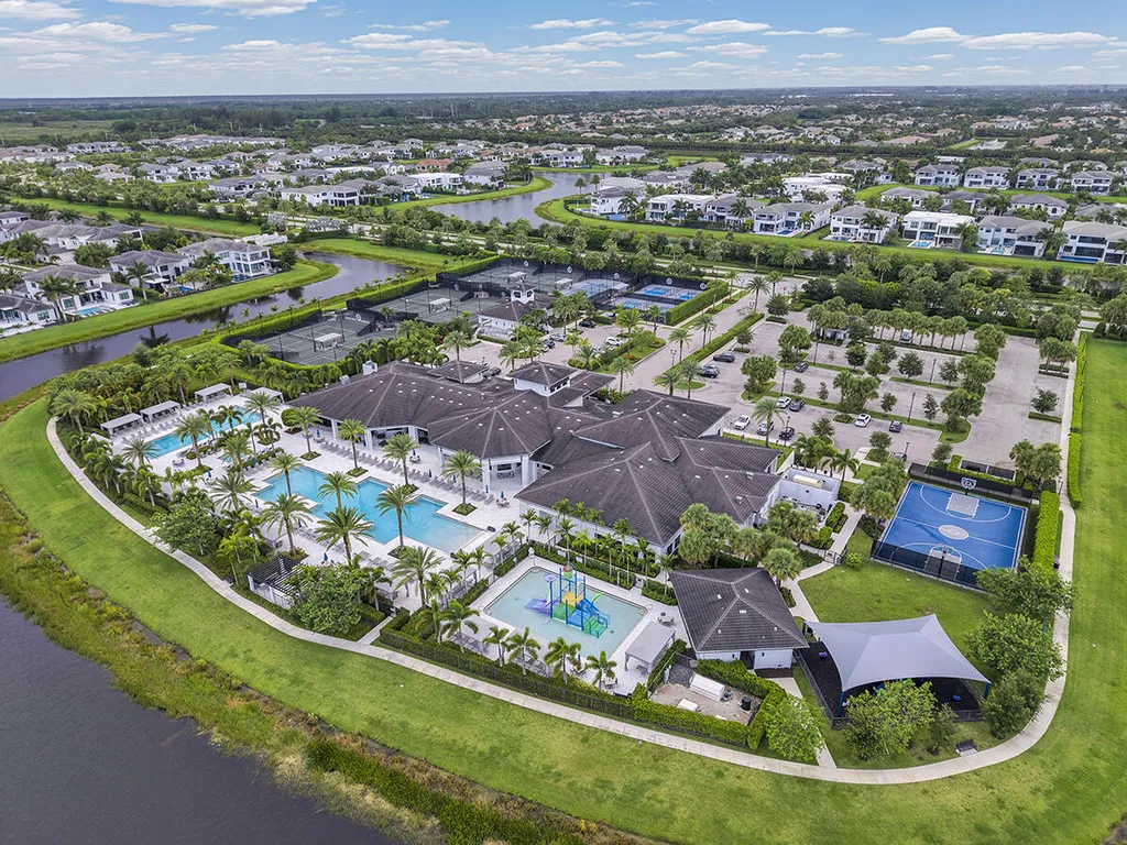 9046 Chauvet Way Boca Raton FL 33496