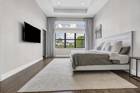 9046 Chauvet Way Boca Raton FL 33496