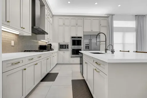 9046 Chauvet Way Boca Raton FL 33496