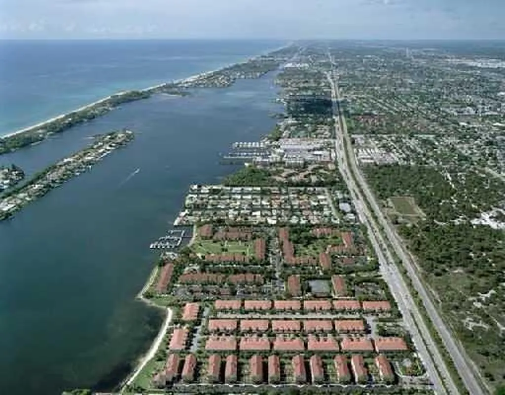123 Yacht Club Way Hypoluxo FL 33462