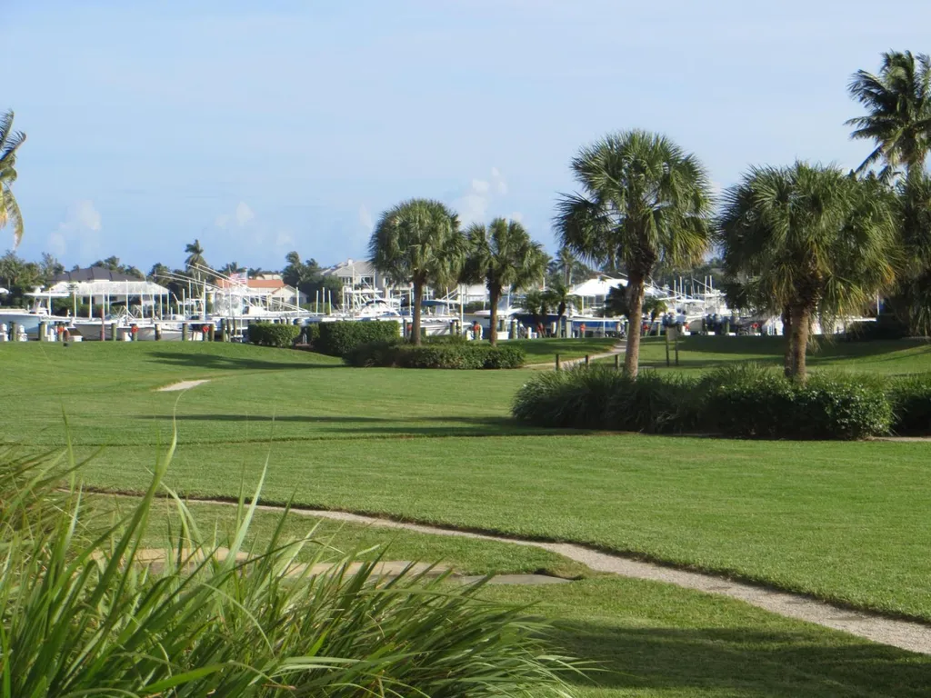 123 Yacht Club Way Hypoluxo FL 33462