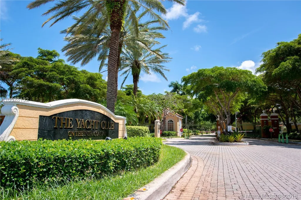 123 Yacht Club Way Hypoluxo FL 33462