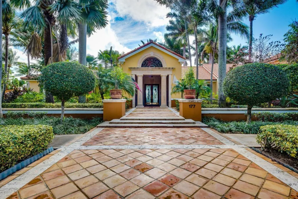 123 Yacht Club Way Hypoluxo FL 33462