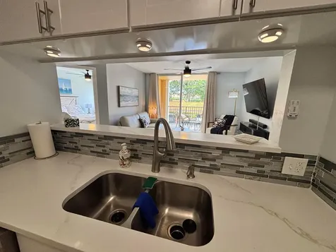 123 Yacht Club Way Hypoluxo FL 33462