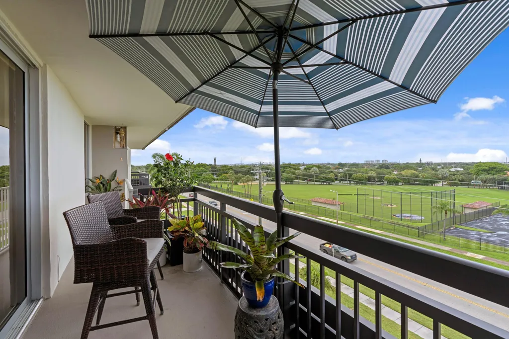 555 NW 4th Avenue Boca Raton FL 33432