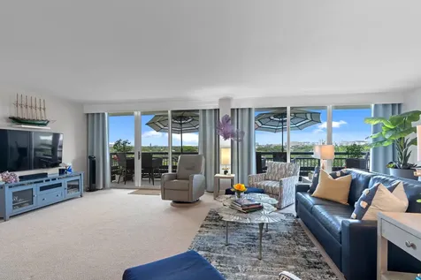 555 NW 4th Avenue Boca Raton FL 33432