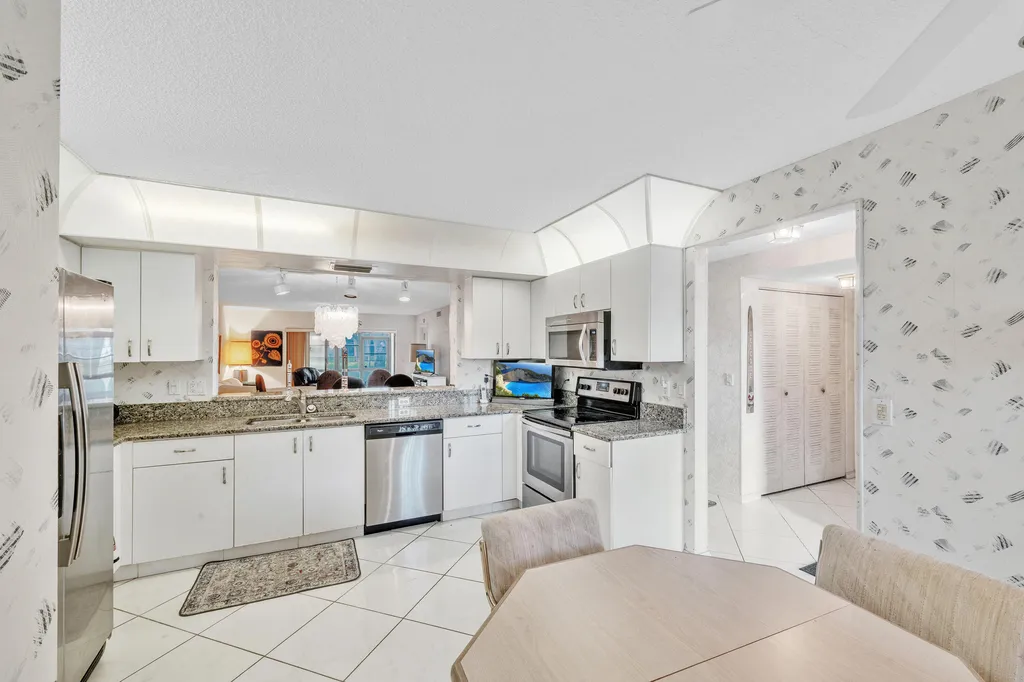 5585 Munsel Lane Boynton Beach FL 33437