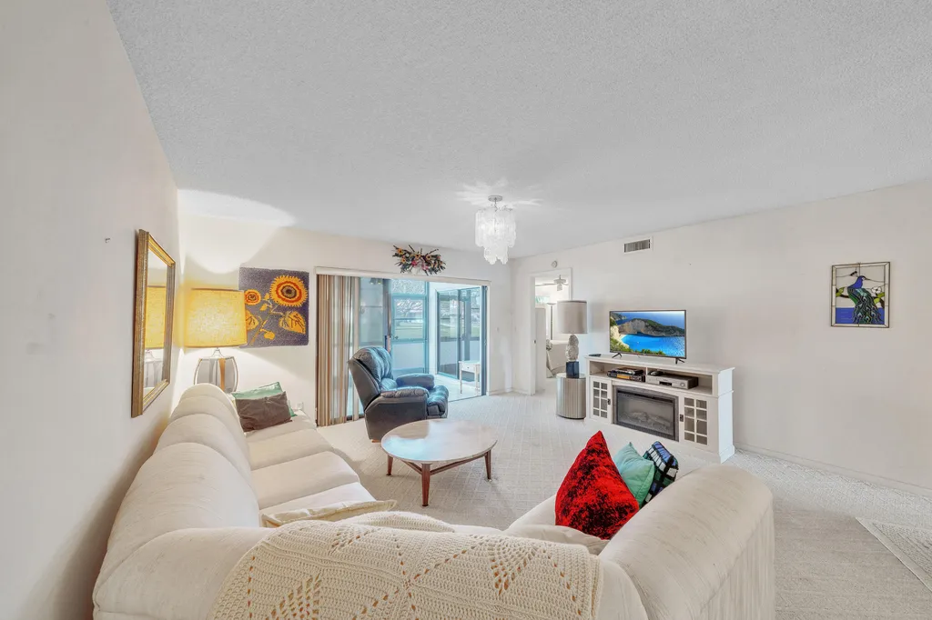 5585 Munsel Lane Boynton Beach FL 33437