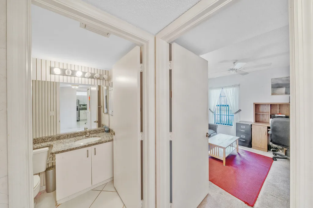 5585 Munsel Lane Boynton Beach FL 33437