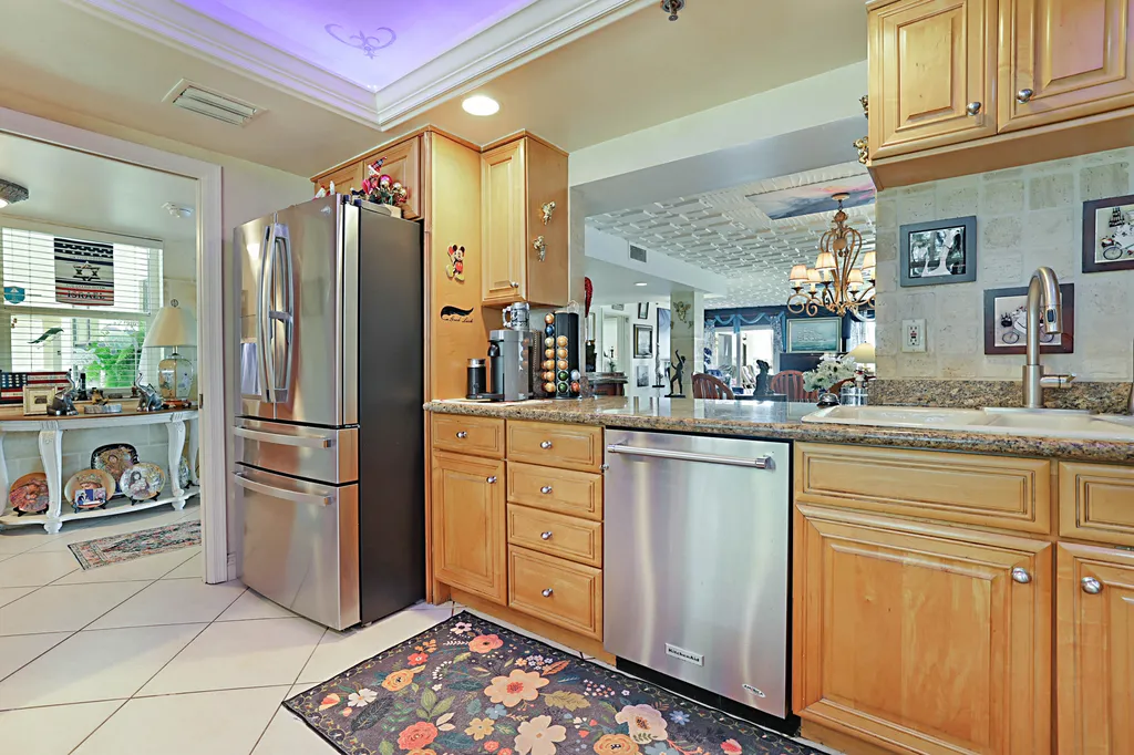 374 Golfview Road North Palm Beach FL 33408