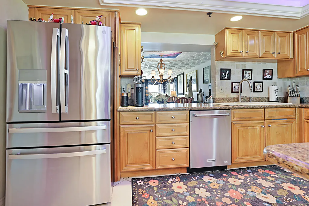 374 Golfview Road North Palm Beach FL 33408