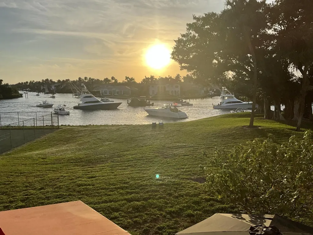 374 Golfview Road North Palm Beach FL 33408