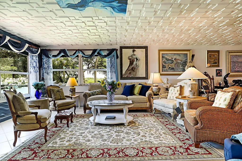 374 Golfview Road North Palm Beach FL 33408