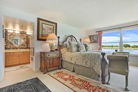 374 Golfview Road North Palm Beach FL 33408