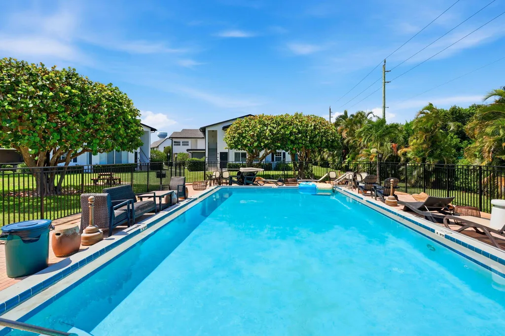 12370 Alternate A1a Palm Beach Gardens FL 33410