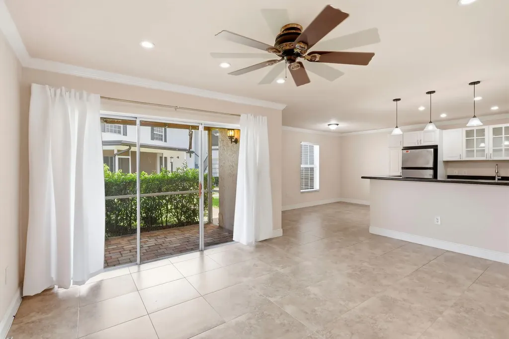 12370 Alternate A1a Palm Beach Gardens FL 33410