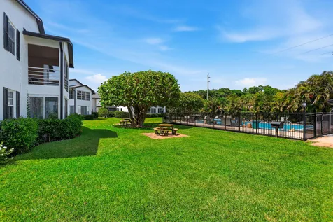 12370 Alternate A1a Palm Beach Gardens FL 33410