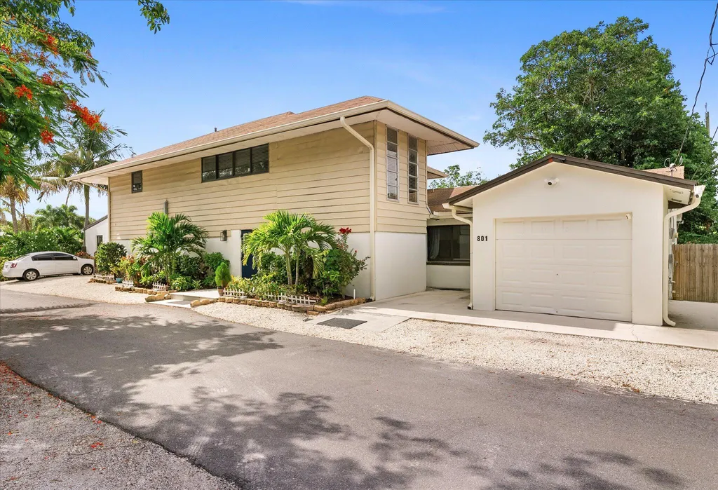 801 S B Street Lake Worth Beach FL 33460