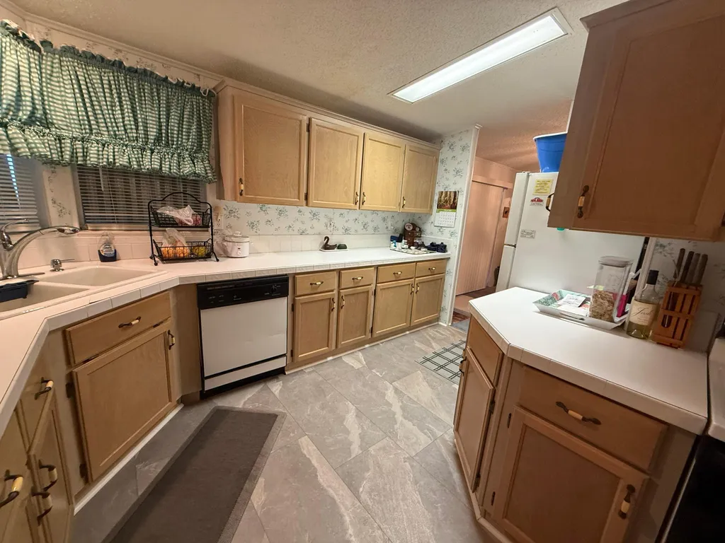 11055 SE Federal Hwy 38 Highway Hobe Sound FL 33455