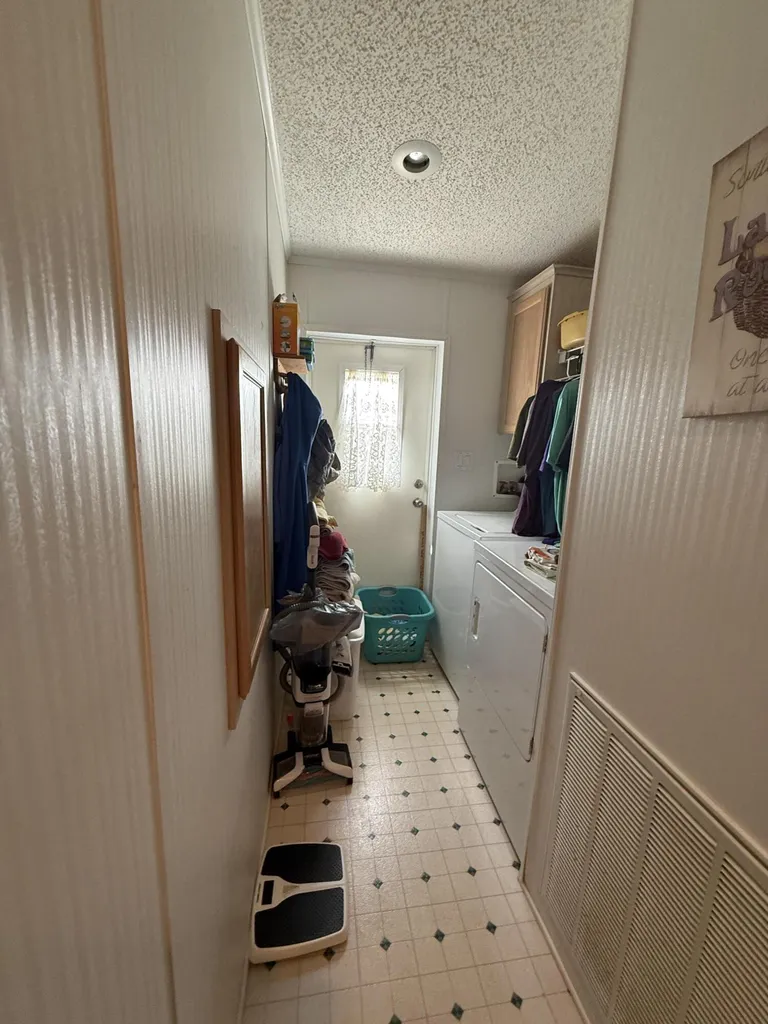 11055 SE Federal Hwy 38 Highway Hobe Sound FL 33455
