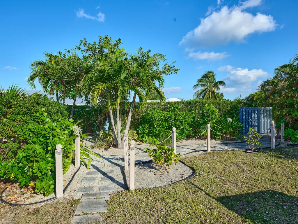 11055 SE Federal Hwy 38 Highway Hobe Sound FL 33455