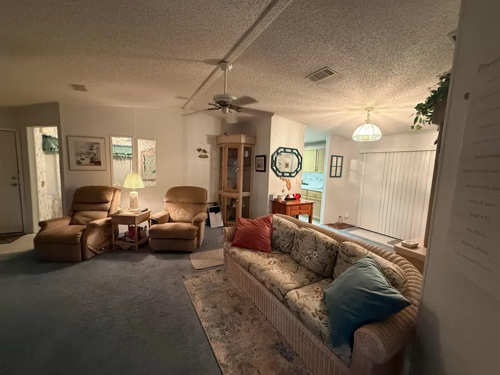 11055 SE Federal Hwy 38 Highway Hobe Sound FL 33455