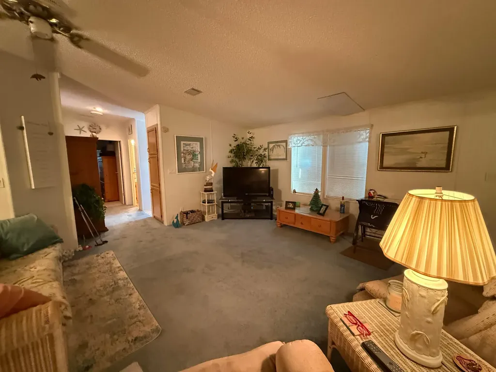 11055 SE Federal Hwy 38 Highway Hobe Sound FL 33455