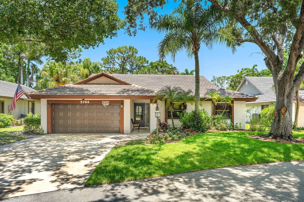 5794 Lonewood Court Jupiter FL 33458