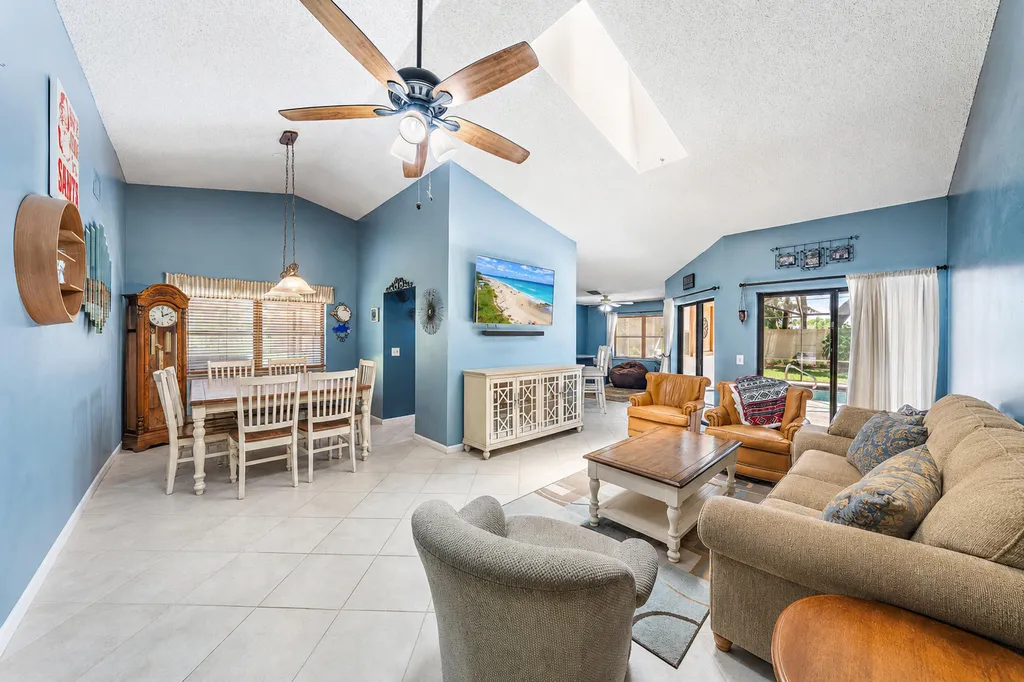 5794 Lonewood Court Jupiter FL 33458