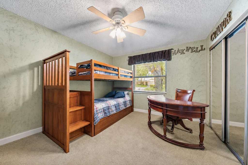 5794 Lonewood Court Jupiter FL 33458