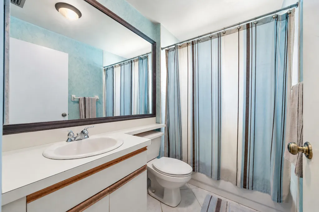 5794 Lonewood Court Jupiter FL 33458