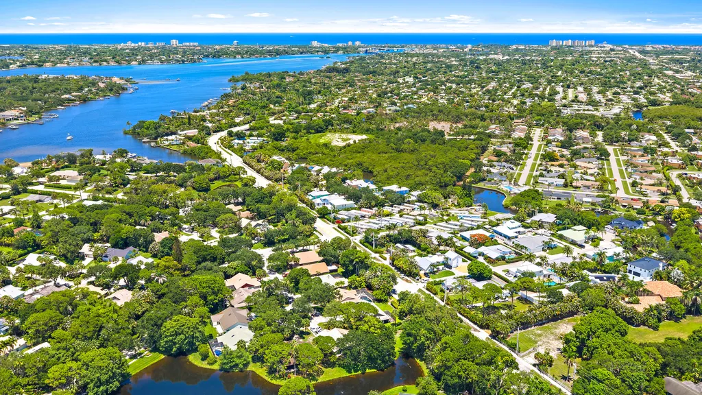 5794 Lonewood Court Jupiter FL 33458