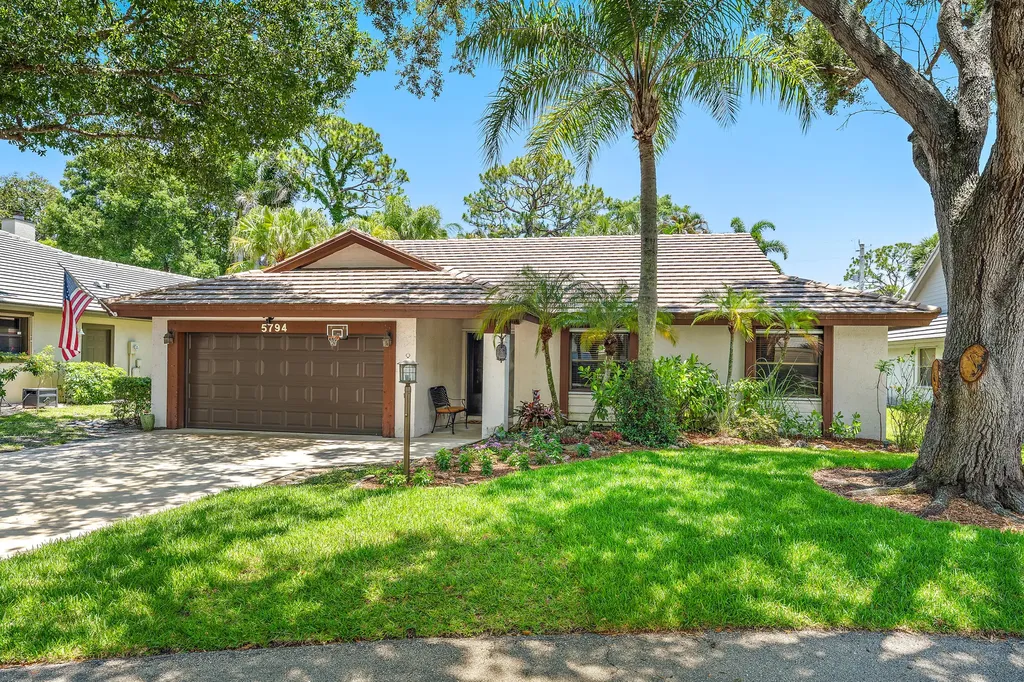 5794 Lonewood Court Jupiter FL 33458