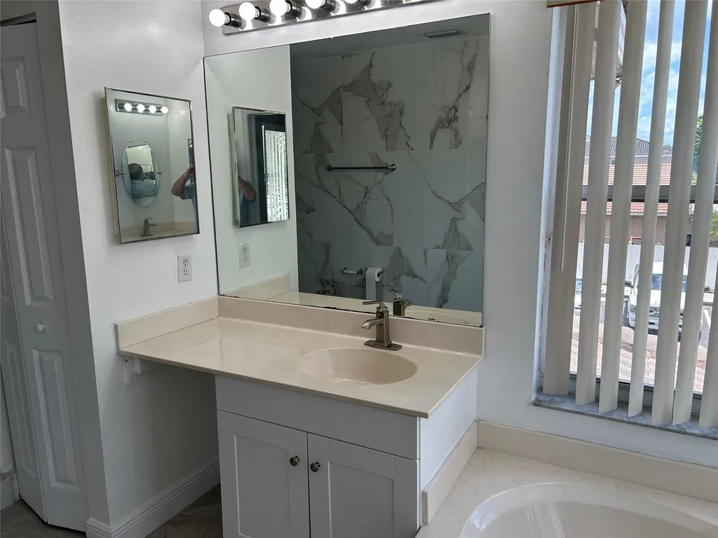 16404 NW 19th Street Pembroke Pines FL 33028