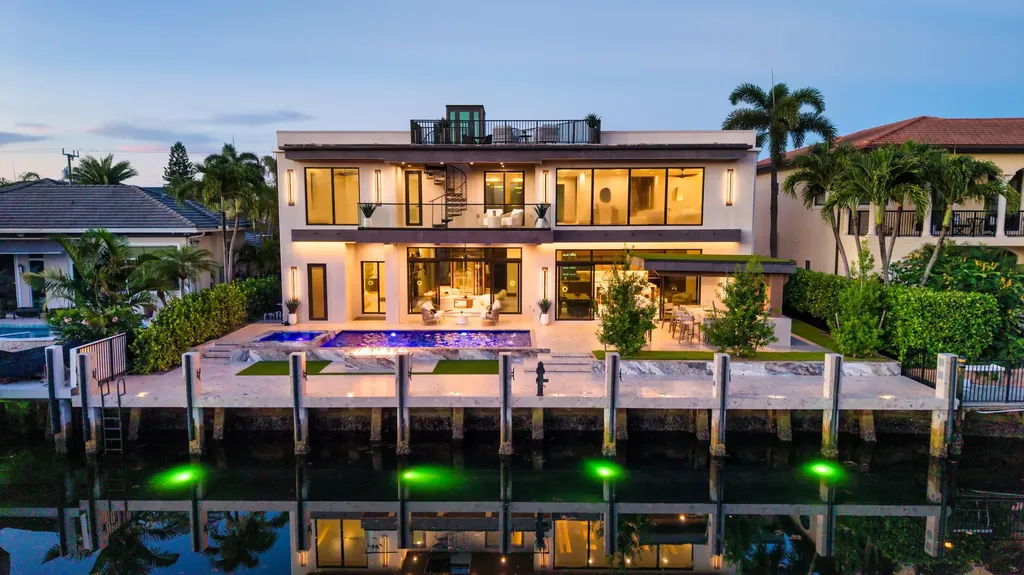 Lighthouse Point FL, 2441 NE 48th Court