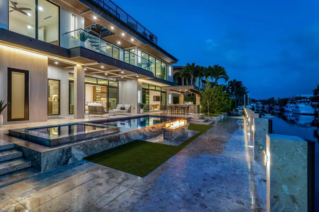 2441 NE 48th Court Lighthouse Point FL 33064