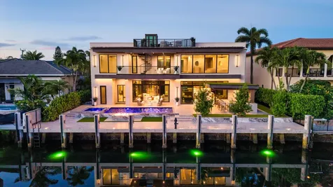 2441 NE 48th Court Lighthouse Point FL 33064