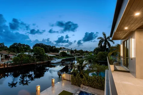 2441 NE 48th Court Lighthouse Point FL 33064