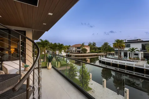 2441 NE 48th Court Lighthouse Point FL 33064