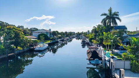 2441 NE 48th Court Lighthouse Point FL 33064