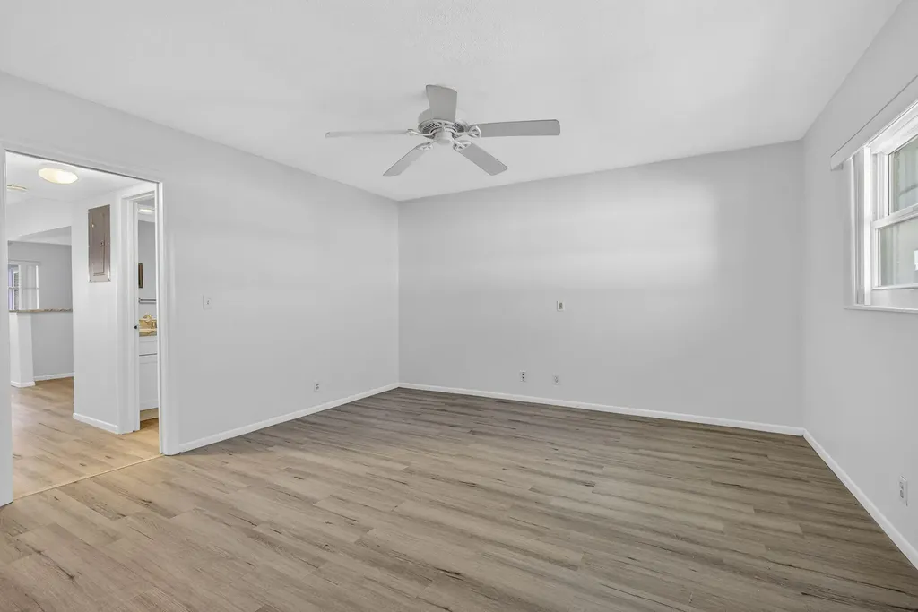 100 Shore Court North Palm Beach FL 33408