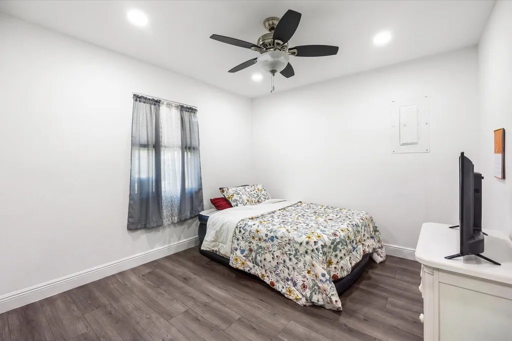 957 SW Nichols Terrace Port St Lucie FL 34953