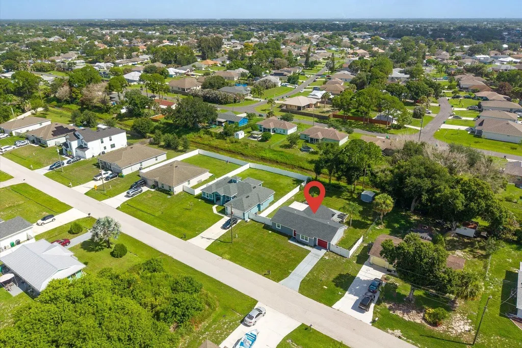 957 SW Nichols Terrace Port St Lucie FL 34953