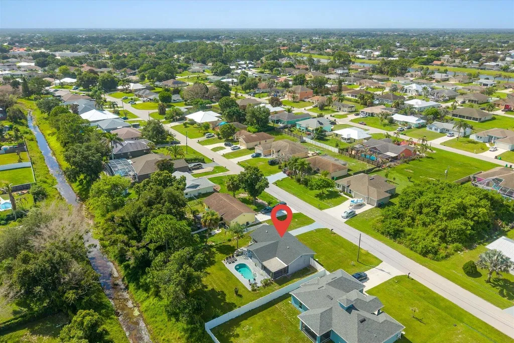 957 SW Nichols Terrace Port St Lucie FL 34953
