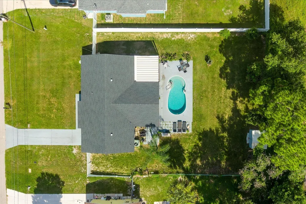 957 SW Nichols Terrace Port St Lucie FL 34953