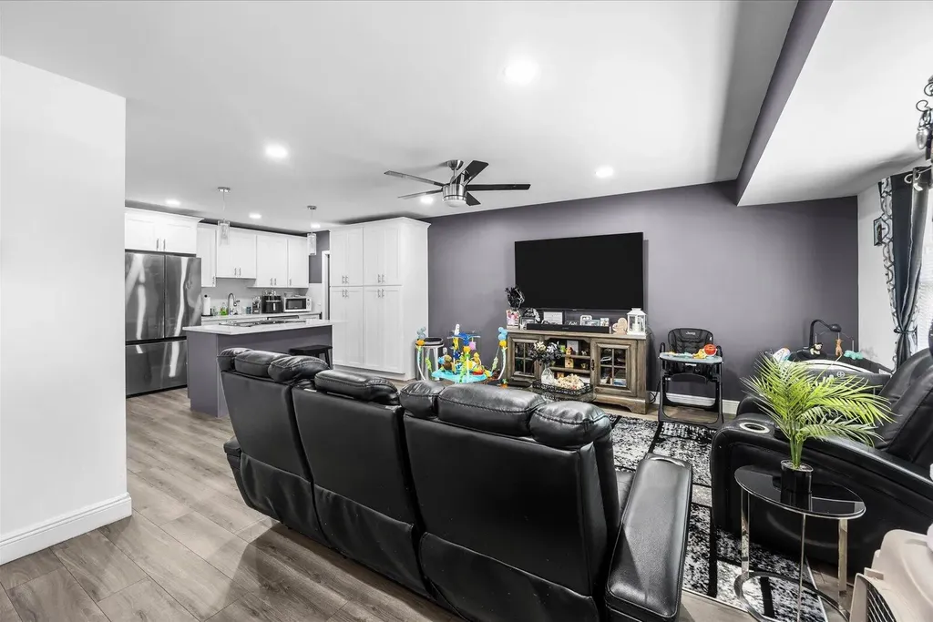 957 SW Nichols Terrace Port St Lucie FL 34953