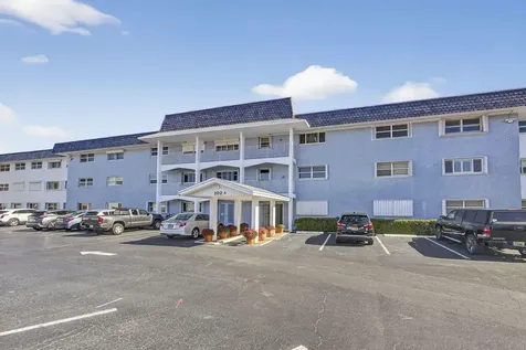 100 Shore Court North Palm Beach FL 33408