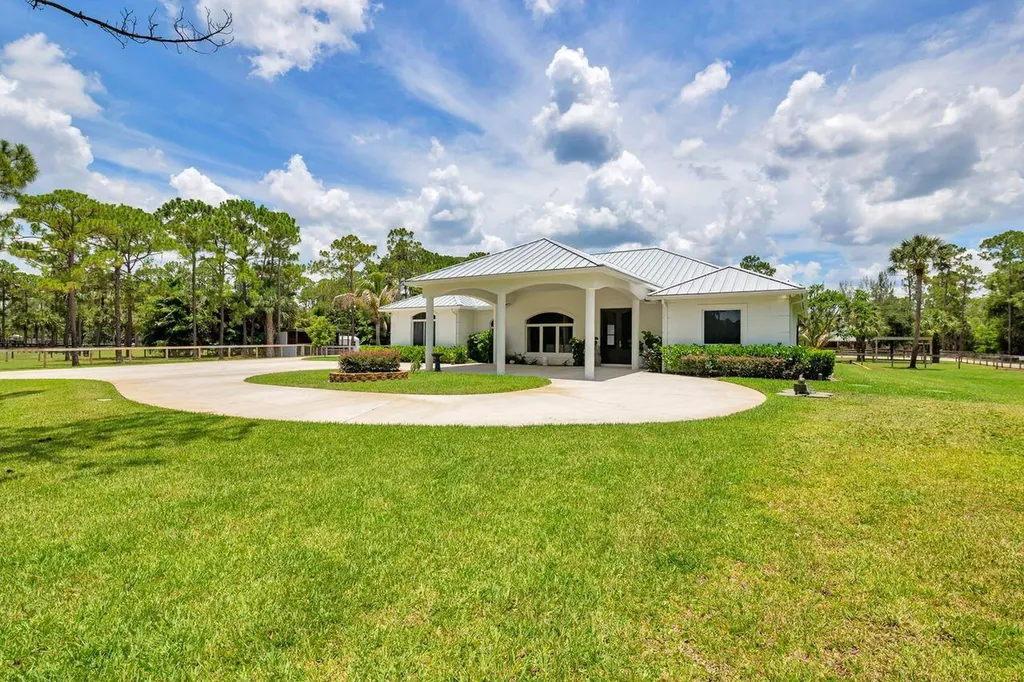 Palm Beach Gardens FL, 14819 Broken Arrow Place