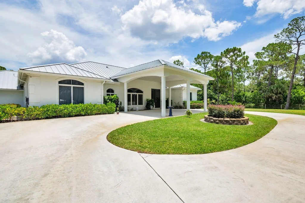14819 Broken Arrow Place Palm Beach Gardens FL 33418