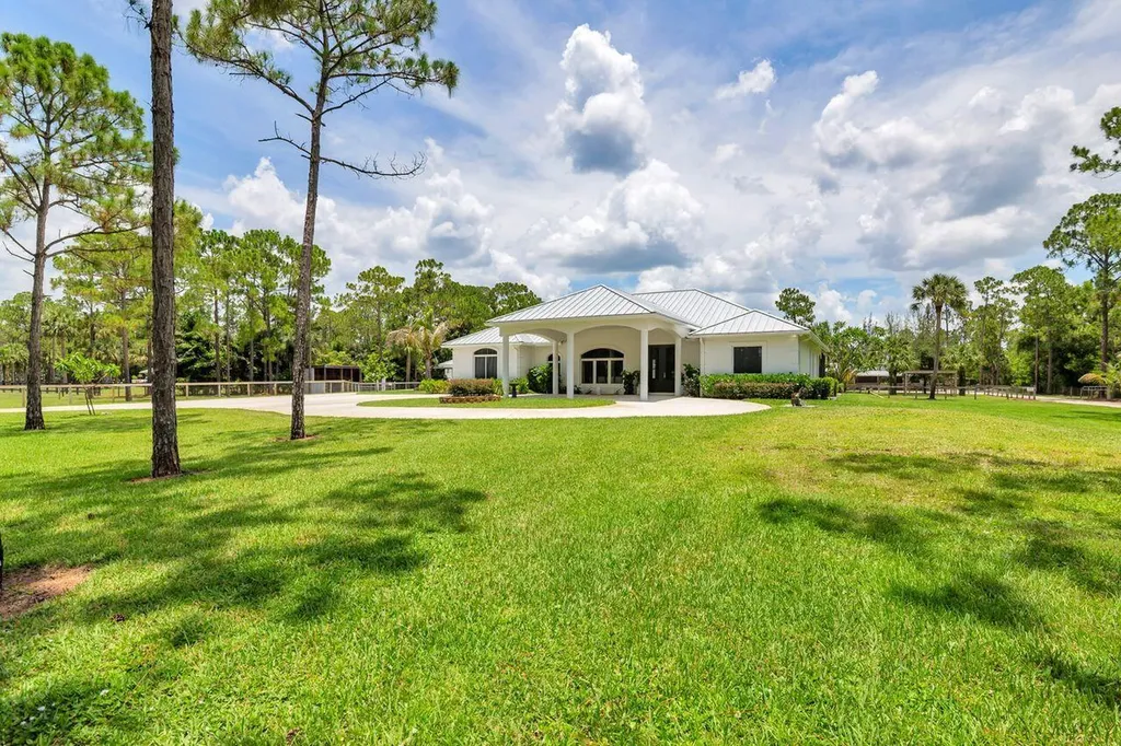 14819 Broken Arrow Place Palm Beach Gardens FL 33418